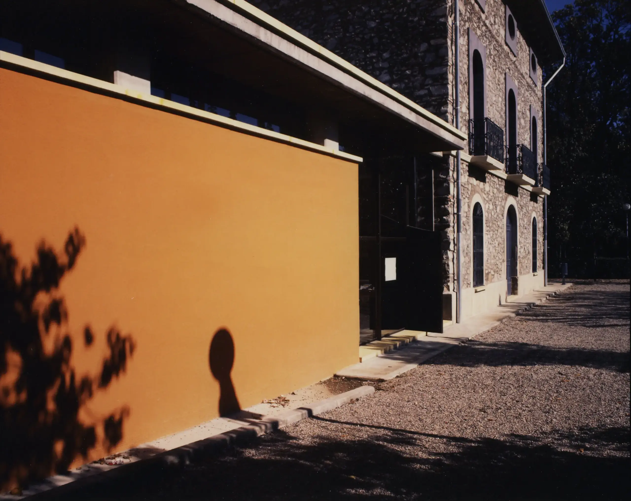 Biblioteca municipal Jordi Solé Tura. Can Mulà. Mollet del Vallès. 1992, imagen 1